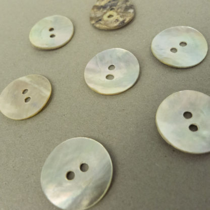 Natural Shell Buttons 15mm